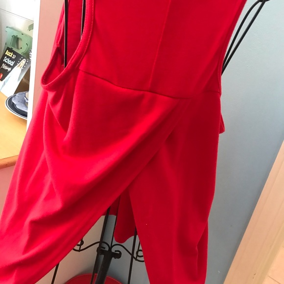 Red Top, open back - Picture 3 of 7